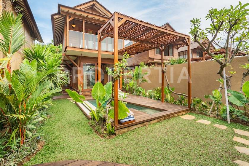 Stunning Tropical Wooden Villa in Buduk (PPV4166), listing by PROPERTIA.