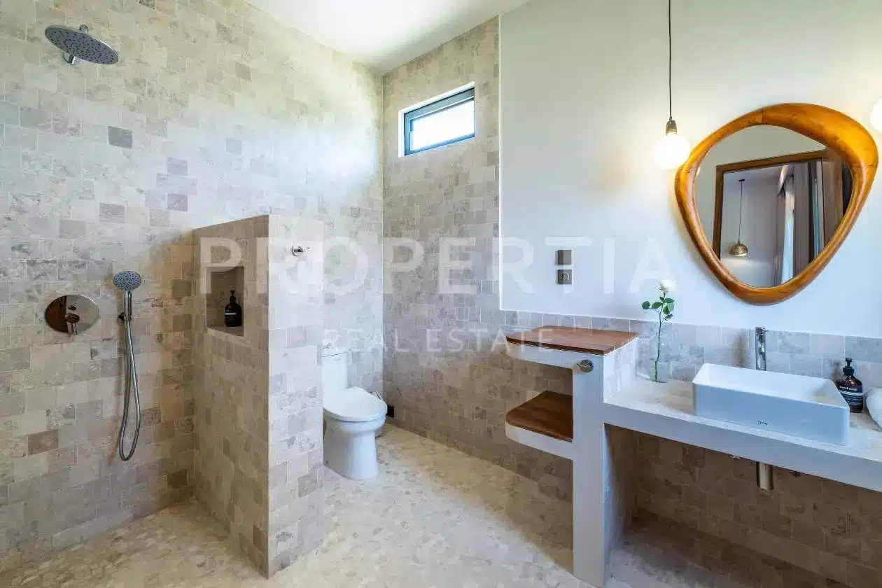 Bathroom 4 at Charming 3-Bedroom Freehold Villa in Vibrant Uluwatu (PPV4805), listing by PROPERTIA.