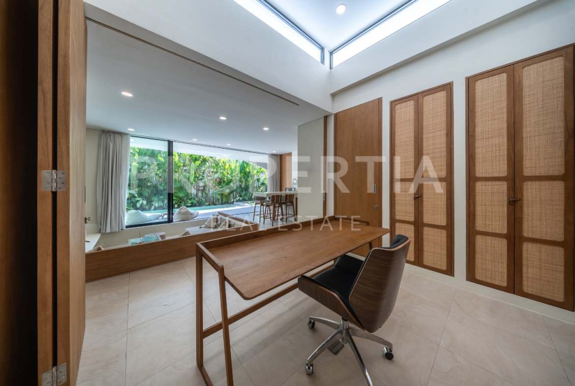 Bedroom 4 at Turnkey Investment Villa in Prime Bingin (PPV4812), listing by PROPERTIA.