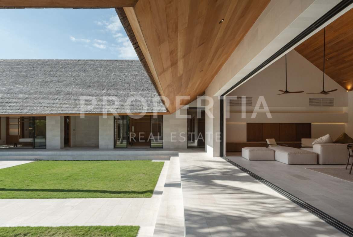 Garden at Timeless Tropical 5-Bedroom Villa in Tiying Tutul (PPV4981), listing by PROPERTIA.