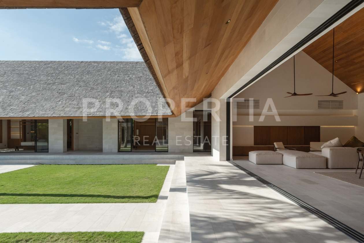 PPV4981_garden_ Garden at Timeless Tropical 5-Bedroom Villa in Tiying Tutul (PPV4981), listing by PROPERTIA.