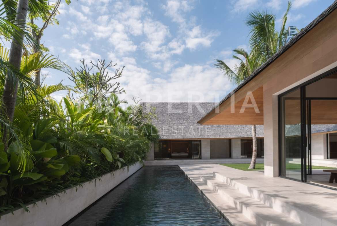 Swimming Pool at Timeless Tropical 5-Bedroom Villa in Tiying Tutul (PPV4981), listing by PROPERTIA.