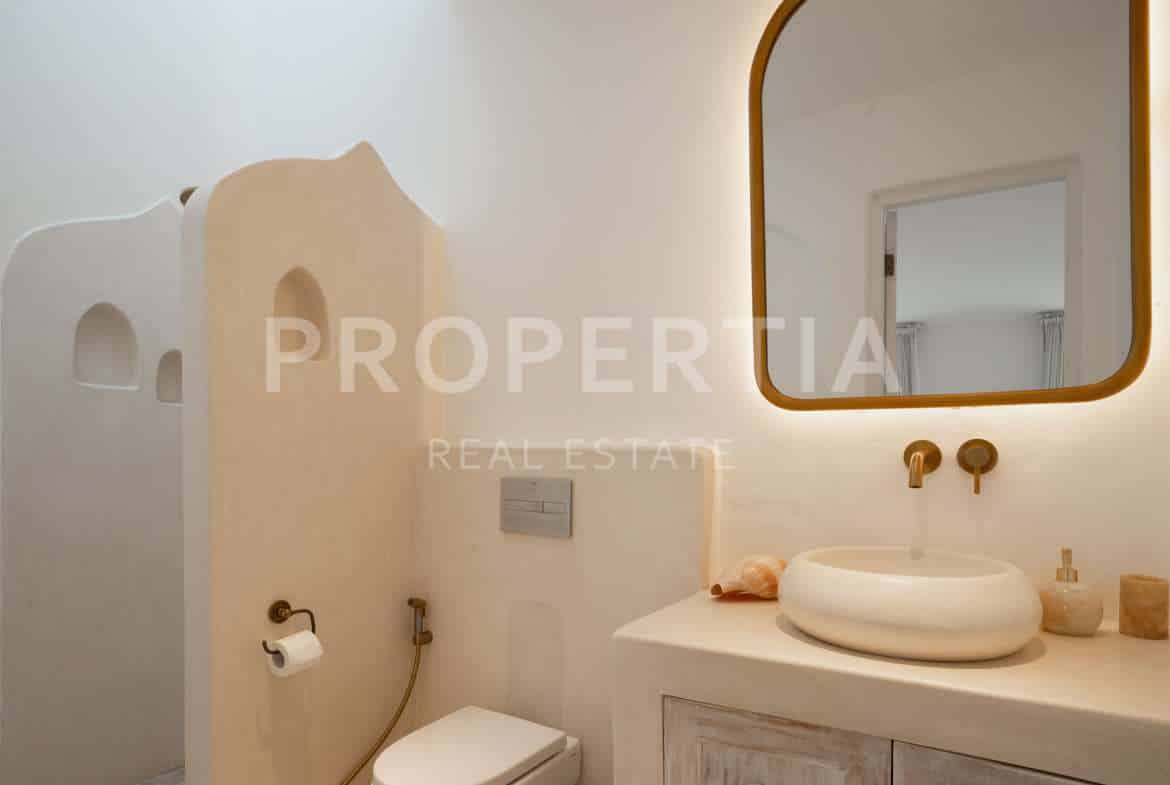 Bathroom 2 at Moroccan-inspired Villa Walk to Seseh Beach with Ocean Views (PPV4801), listing by PROPERTIA.