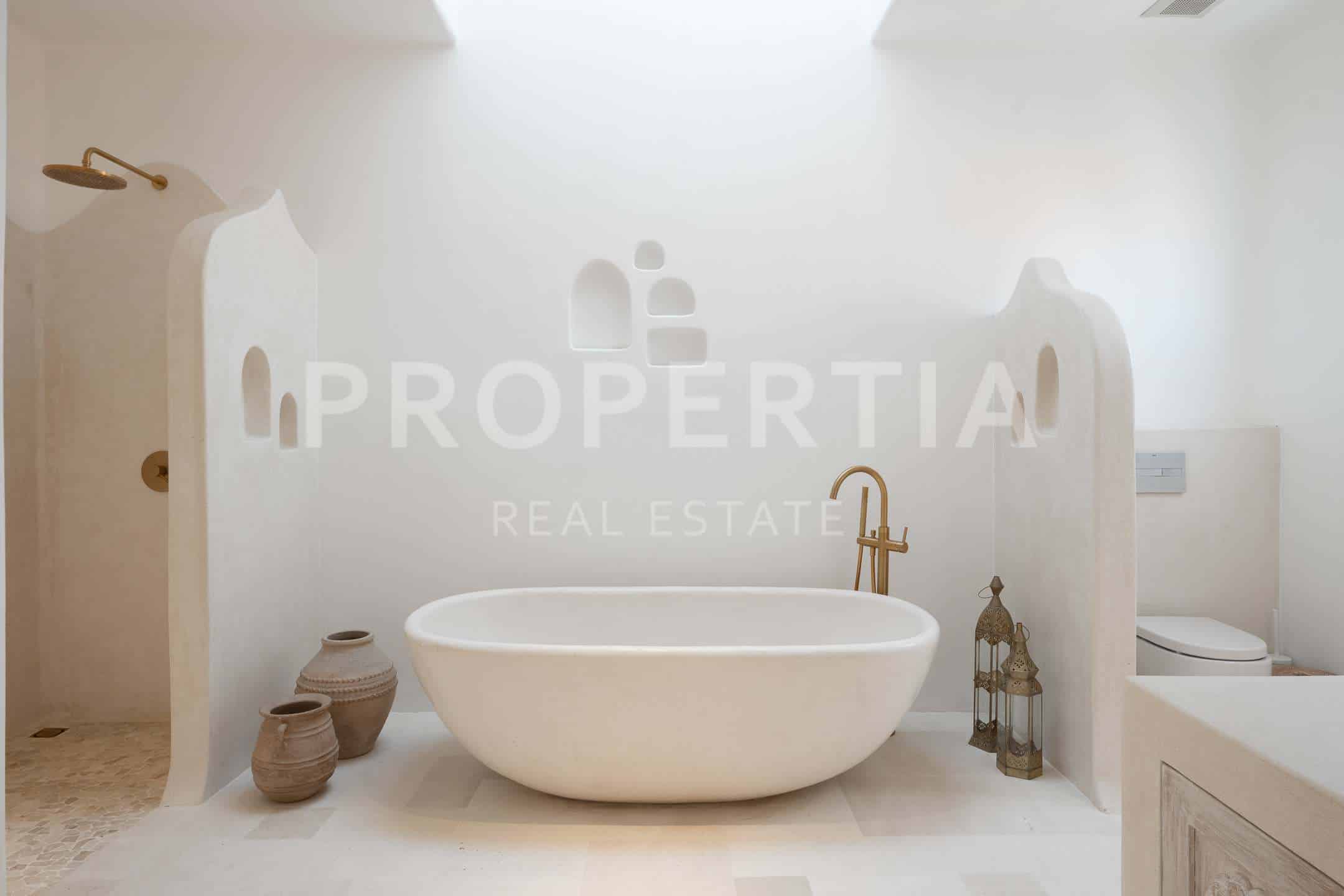 Bathroom 2 at Stylish Moroccan-Inspired Sanctuary Walking Distance to Seseh Beach (PPV4914), listing by PROPERTIA.